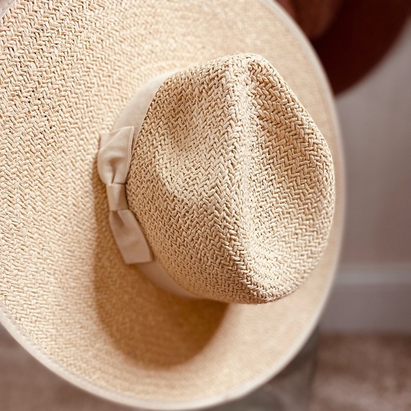 Straw brim hat - Picture 6 of 8